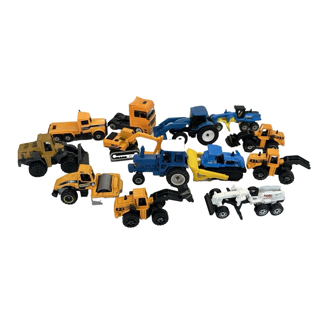 Diecast Construction Vehicle Lot of 13 Play Set Boy Toy 1 in to 2 in